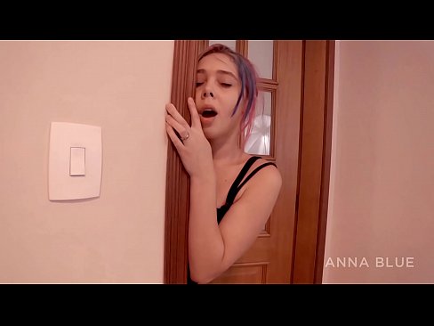 ❤️ Ik kaam werom op myn broer. Ik hie seks mei syn freondinne. lesbyske payback. ️ Moaie porno by wy ❤
